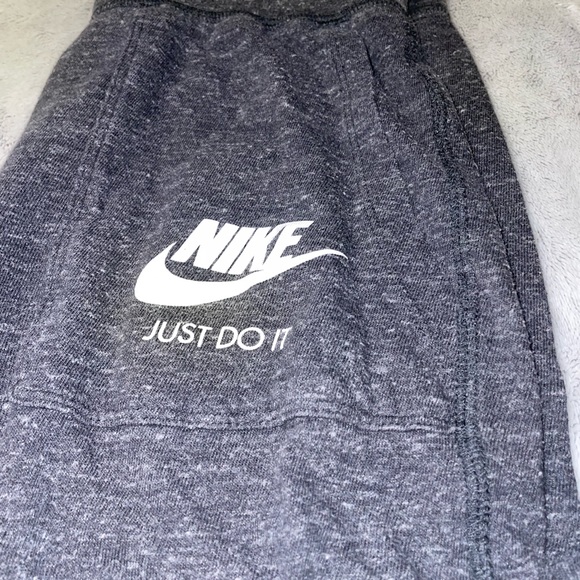 NIKE sweats! - Picture 2 of 3